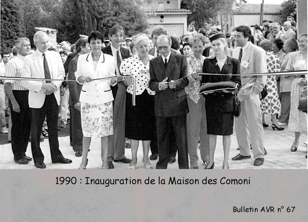 1990-Inauguration-de-la-Maison-des-Comoni.jpg