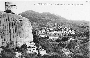 Pigeonnier, village et Mont Combe