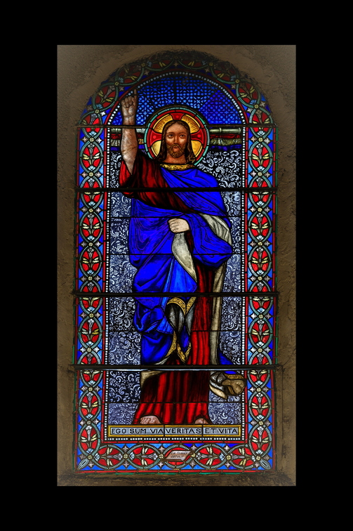 eglise-saint-christophe-vitrail.jpg