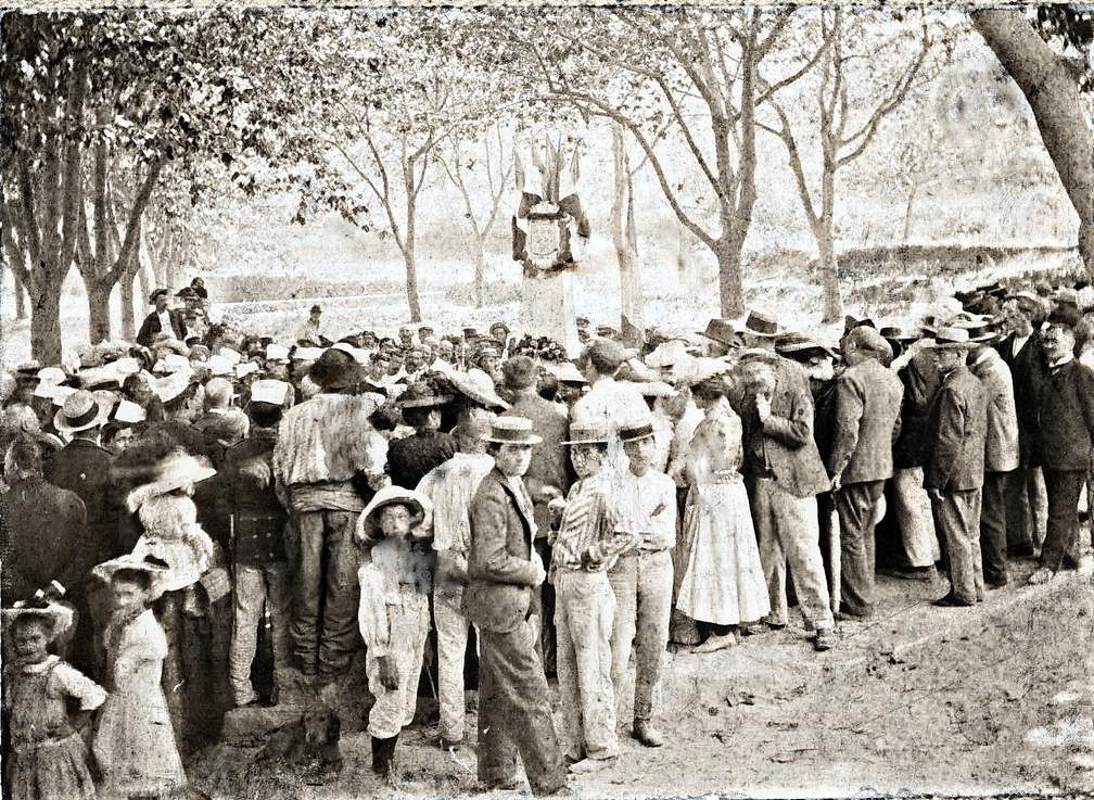 inauguration-monument-morts-incendie-1906.jpg