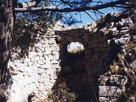 vieille-valette-ruines-ancienne-chapelle