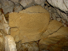 La Ripelle, petite grotte
