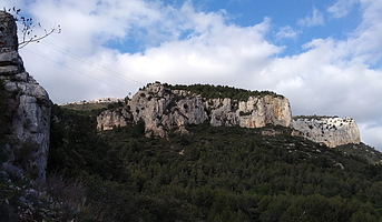 Mont Caume, grottes des Laurons