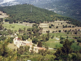 Vue du château de Tourris depuis la vieille Valette vers 2006