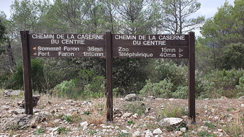 Vers la Caserne du centre