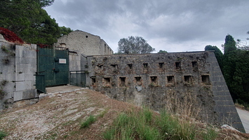 Caserne retranchée, impluvium