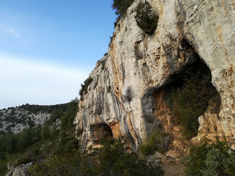  Falaise Sud et grottes du Croupatier 